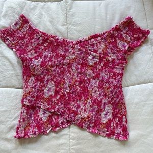 STEVE MADDEN BB DAKOTA PINK FLORAL COMPASS TOP